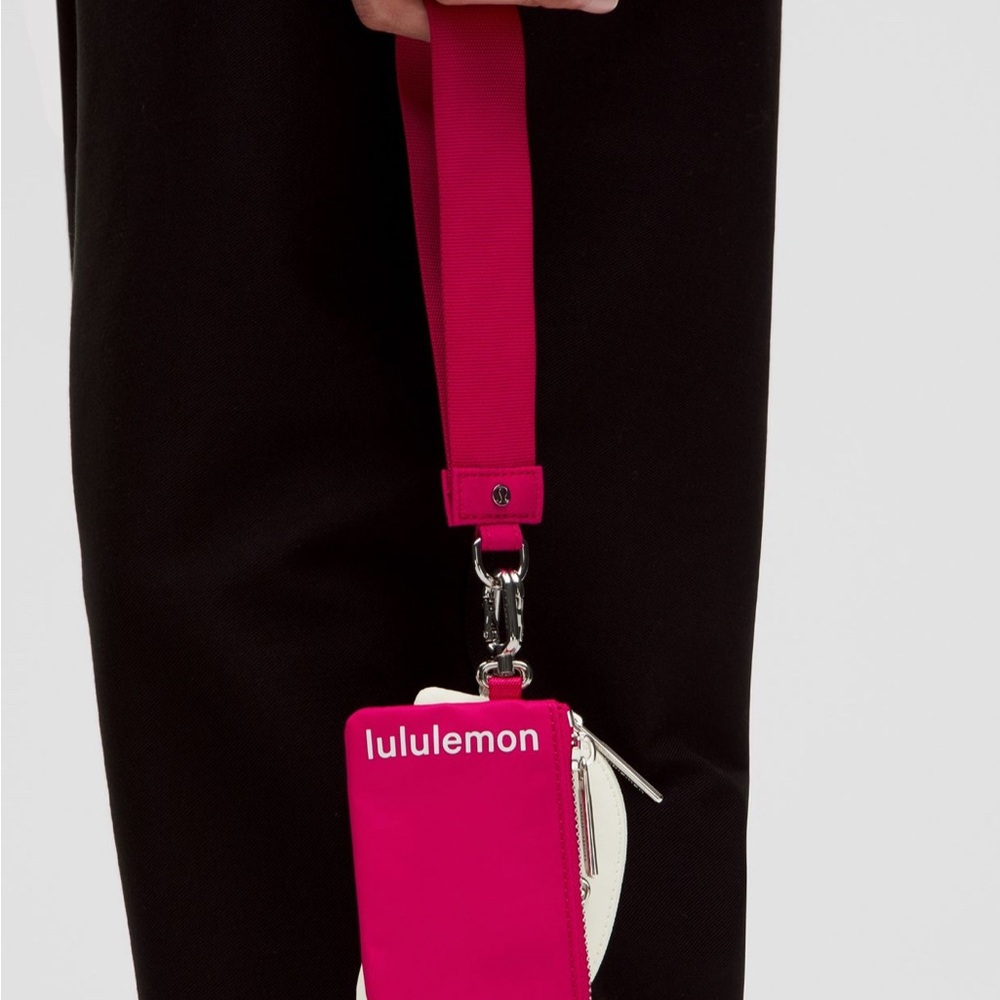 NWT Lululemon Passionate/Bone Dual Pouch pink Wristlet Keychain Wallet - Picture 4 of 7
